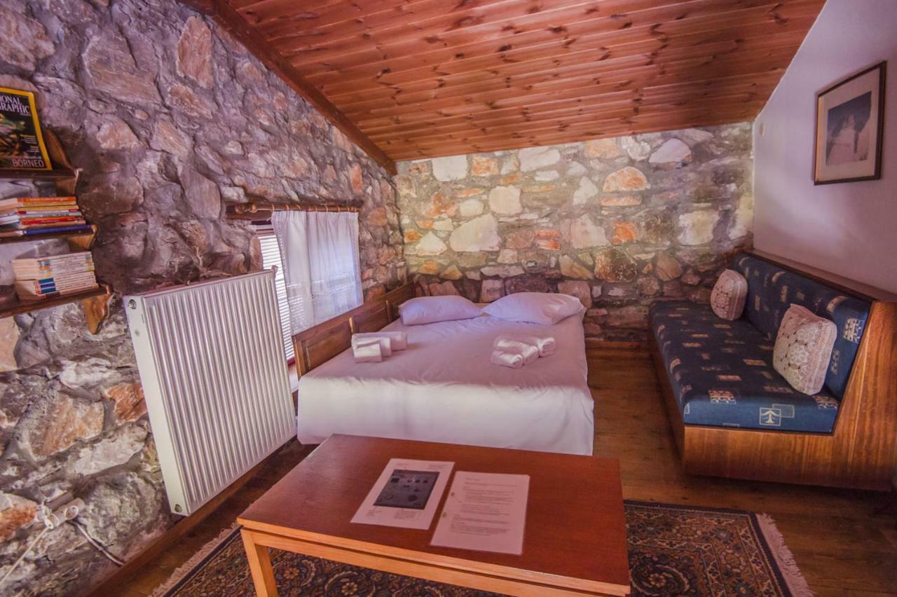 Stonehouse 2 Bedroom Chalet On Olympus Amazing View Pétra Екстериор снимка